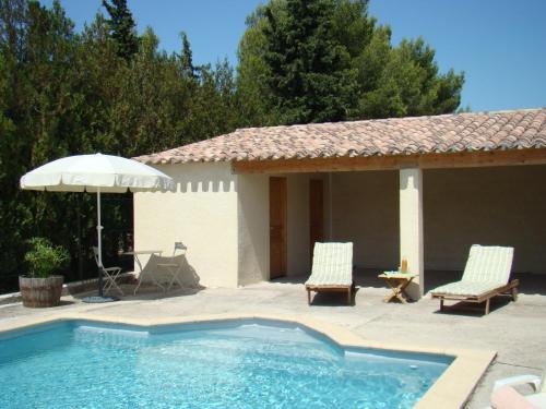 Les Hauts de Villeneuve Cama Y Desayuno | B&B L'Oustalet de Sylvie