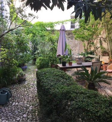 Arles City Centre Cama Y Desayuno | B&B La Vagabonde