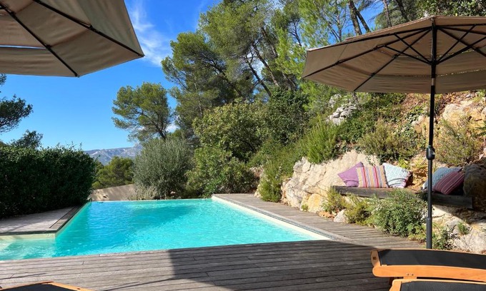 Gemenos Cama Y Desayuno | B&B Les Têtes de Mules - Adults Only