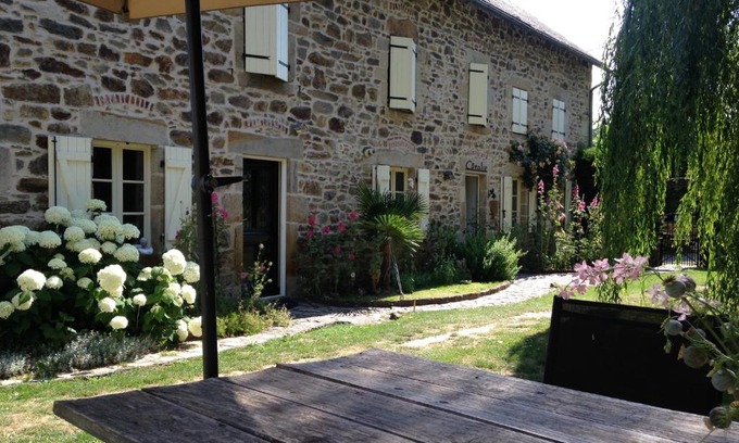 Sainte-Christine Cama Y Desayuno | B&B Maison Coralie