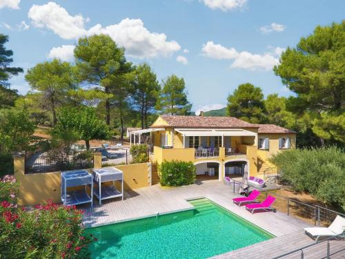 Figanieres Cama Y Desayuno | B&B naturist Villa Oriél Figanieres