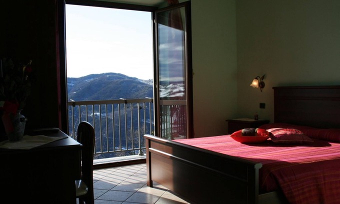Levice Cama Y Desayuno | B&B Orchidea Selvatica