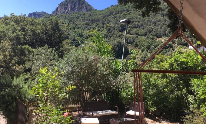 Jerzu Cama Y Desayuno | B&B Selu