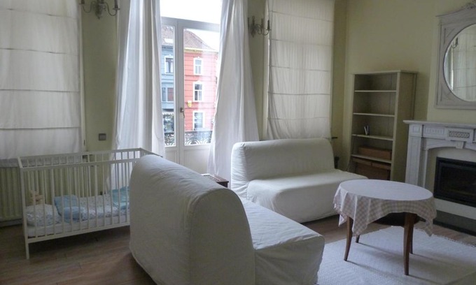 Kunstenkwartier Cama Y Desayuno | B&B Sparrow's Nest