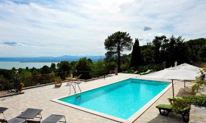Tuoro sul Trasimeno Casa | B&B Villa Sensi