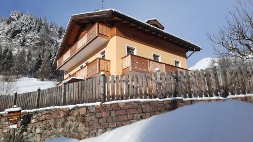Predazzo Cama Y Desayuno | B&BeautyFol Dolomites B&B adults only