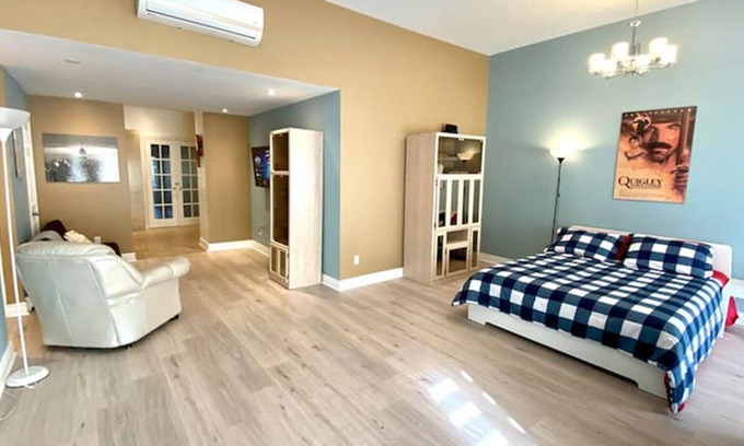 Longueuil Apartamento | B-COSY&CLOSE near Old Port&Downtown, Montreal/South Shore