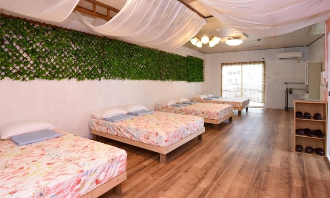 Okinawa Apartamento | B It is a simple room with a chea / Naha Okinawa