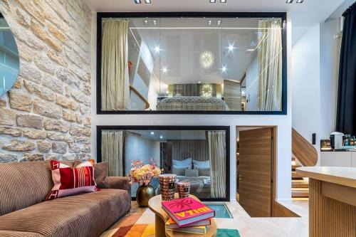 Arsenal Apartamento | B Luxe Triplex, Cinema Near Place des Vosges AC