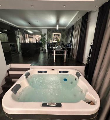 Vilnius Apartamento | B&M Jacuzzi Rezidencija SELF CHECK - IN
