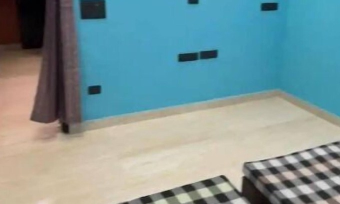 Gurugram Apartamento | Babbu's Smart Residencies Blue Room