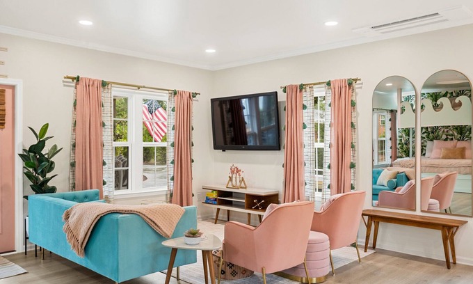 Wilmington Cabaña | Babe Cave! Midtown Wilmington
