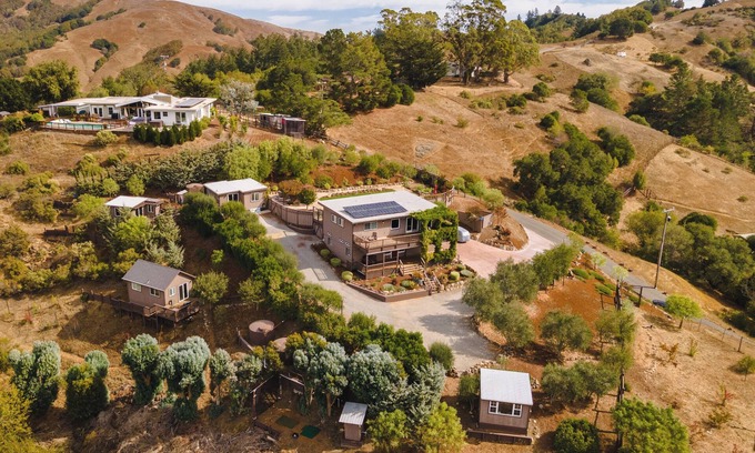 Woodacre Cabaña | Baby Hawk Nest with Hot Tub and Views