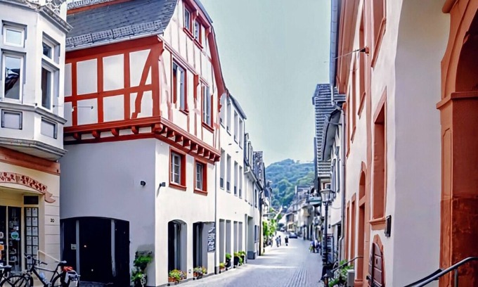 Mainz-Bingen Apartamento | Rhine & Wine-up to 7 people Heart of the Old Town with a view of Stahleck Castle