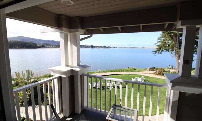 Baywood Park Cama Y Desayuno | Back Bay Inn