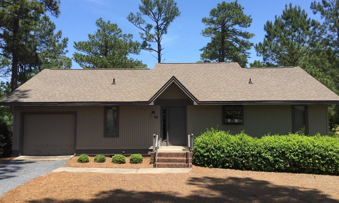 Pinehurst Condominio | Back on VRBO Pinehurst - Fully Renovated