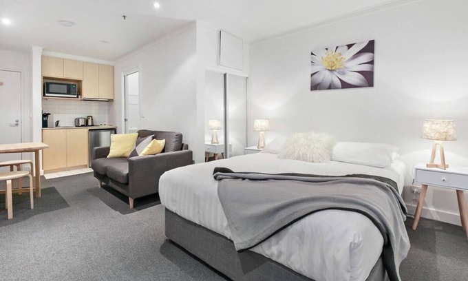 Carlton South Apartamento | Backpackers Delight on Lygon Street near RMIT