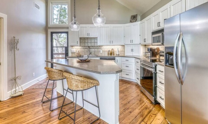 Brenham Casa | Backroads & Views! Close to Brenham & Round Top