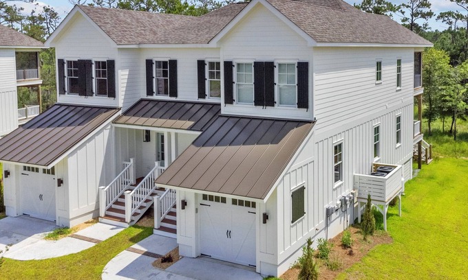 Oriental Casa | Backstay House in River Dunes Waterfront Community