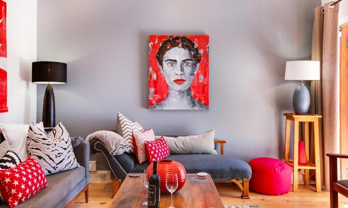 Cape Town City Centre Casa | Backup-Powered Art Deco Cottage in De Waterkant