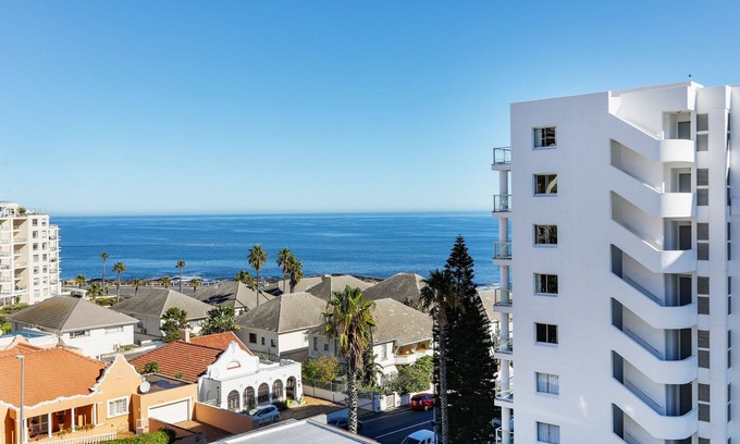 Sea Point Apartamento | Apartamento Atlantic con vistas al mar de Bantry Bay
