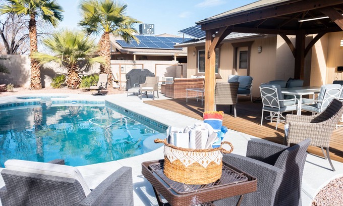Las Vegas Casa | Encantadora casa con maravillosa piscina y jacuzzi