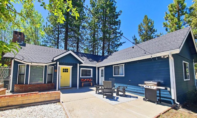 The Village Casa | Badger Den - Located in the heart of the village