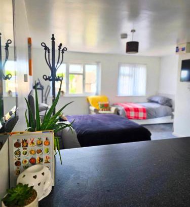 Brackley Apartamento | Badger Haven, Apartment 4