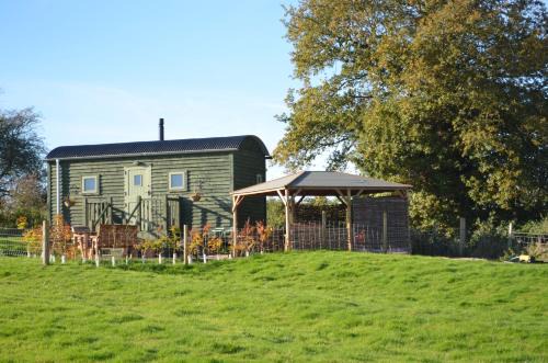 Banbury Otro | Badger's Den Shepherd's Hut