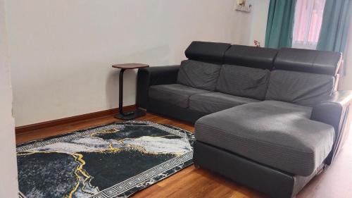 Taman Setia Casa | Bae Homestay Tmn Setia Netflix and WiFi