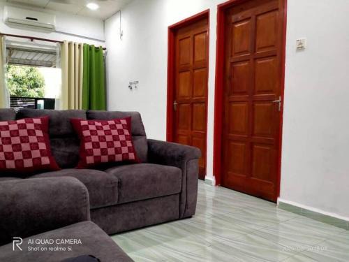 Taman Setia Casa | Bae Homestay Tmn Samudera Netflix and WiFi