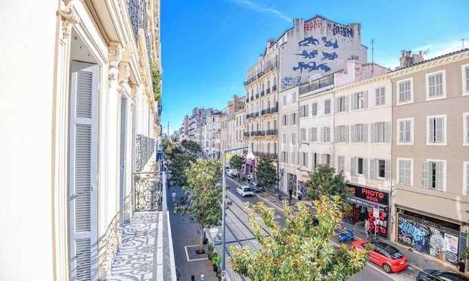 6th Arrondissement Apartamento | Bail mobilité - Le Rome - Appart standing 2 ch