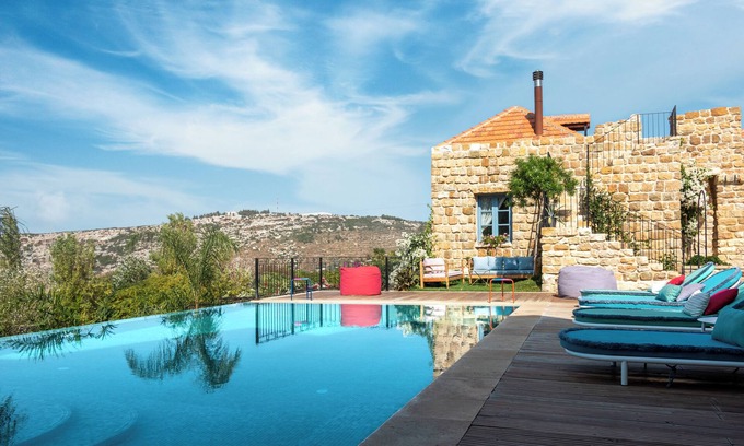 Batroun Cama Y Desayuno | Bait Majida
