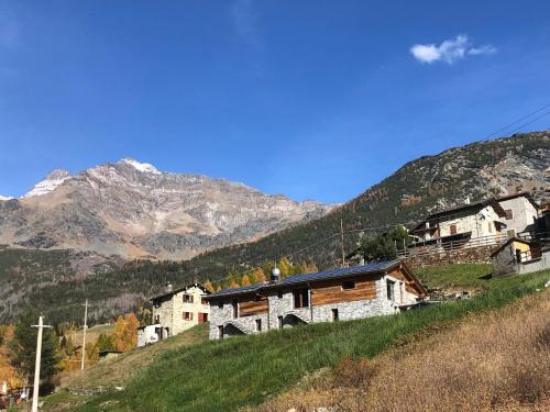 Chiesa in Valmalenco Chalet De Esquí | Baita Chalet La Masun beautiful view