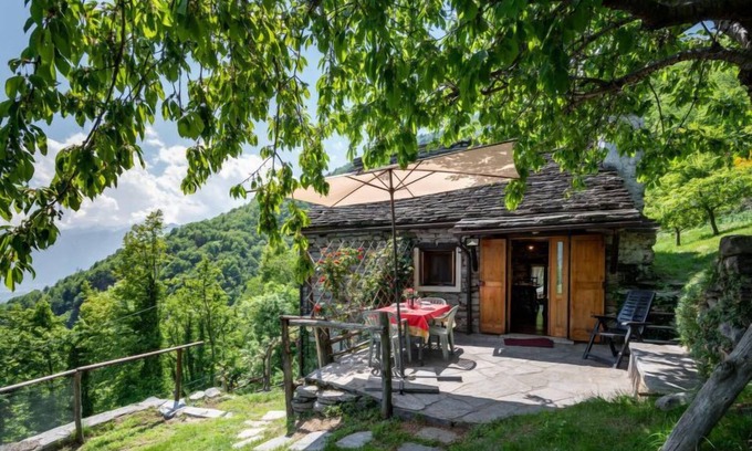 Domodossola Casa | Casa de vacaciones Baita Degli Orsi (DOD110) en Domodossola - 5 personas, 1 dormitorios