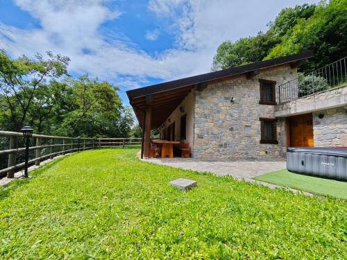 Oltressenda Alta Casa | Baita Moschel