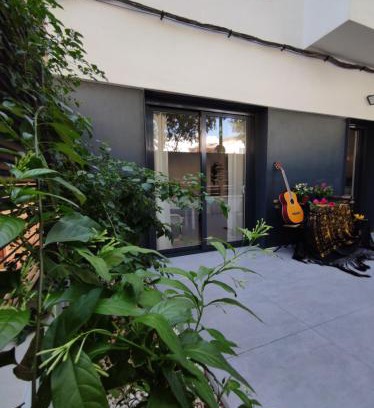 Ciudad Jardin Apartamento | Bajo Luminoso en Barrio de Nervión
