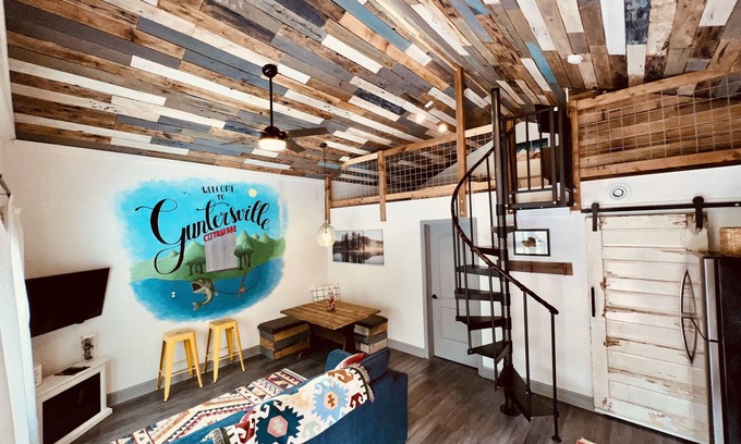 Guntersville Casa | Bakers Loft