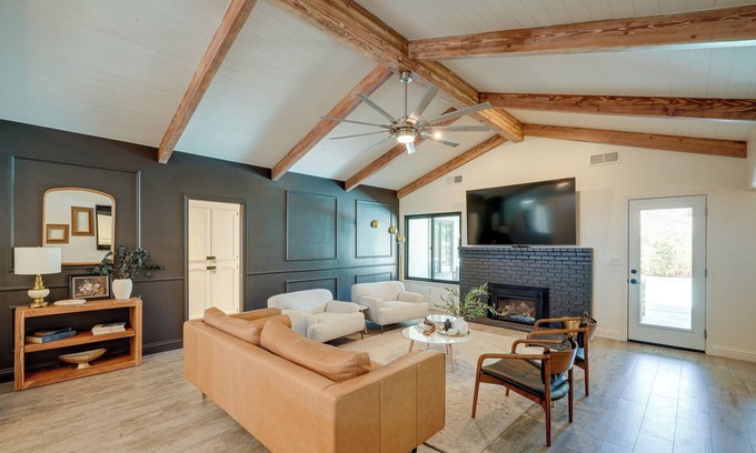 Greenacres Casa | Bakersfield Oasis: Private Pool, Hot Tub & Patio!