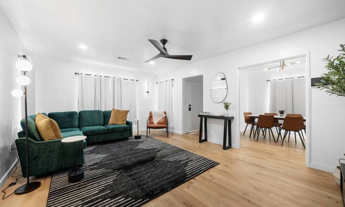 Bakersfield Casa | Bakersfield Sunset Stay