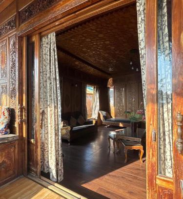 Sudarbal Alquiler De Eote | BAKTOO palace PREMIUM HOUSEBOAT