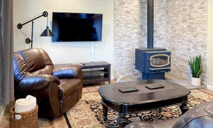 McKinleyville Casa | Balboa Bliss