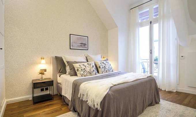 Faubourg-du-Roule Apartamento | Balcon Champs Elysees