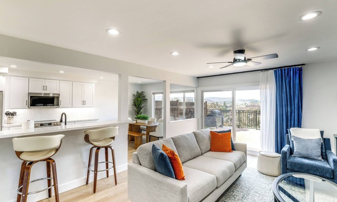 Poway Casa | Balconies & Views: Modern Abode in Poway!