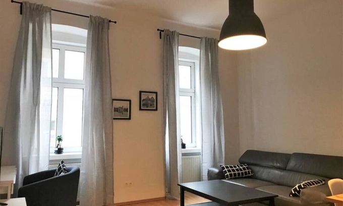 Funfhaus Apartamento | Balcony 2 bedroom Apart near Schönbrunn
