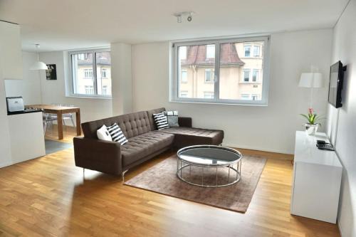 Oerlikon Apartamento | Balcony Suite in Central Zurich SH2,4R