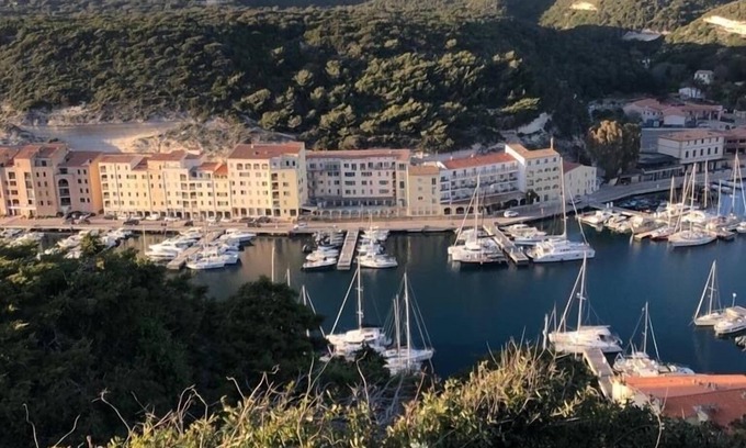 Bonifacio Apartamento | BALCONY SUR LA MARINE - VUE IMPRENABLE - STUNNING VIEW - BONIFACIO harbor