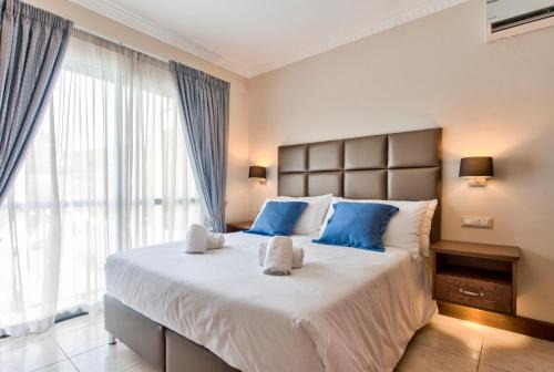 Santa Maria Estate Villa | Baldacchino Holiday Villas
