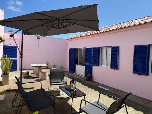 Capelas Casa | Baleeiro do Cais:Harbour House, Fishing, Fireplace