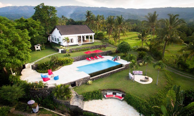 Kalibukbuk Villa | Bali Sea View Villa Familiar - Villa Bloom Bali